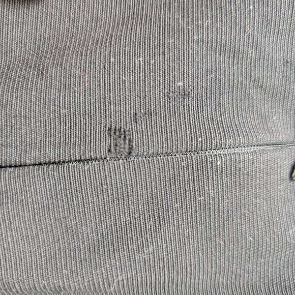 Vintage VTG 100% wool black skirts (flawed) - Picture 6 of 7